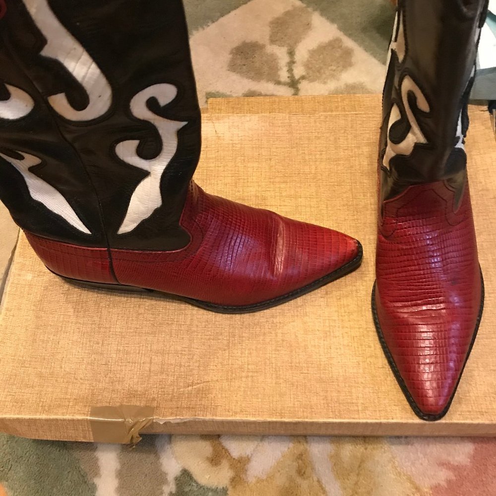 Women's Beautiful Western Boots